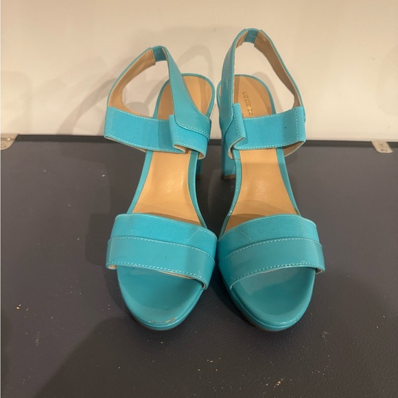 Liz Claiborne Turquoise Sandals - Picture 1 of 4